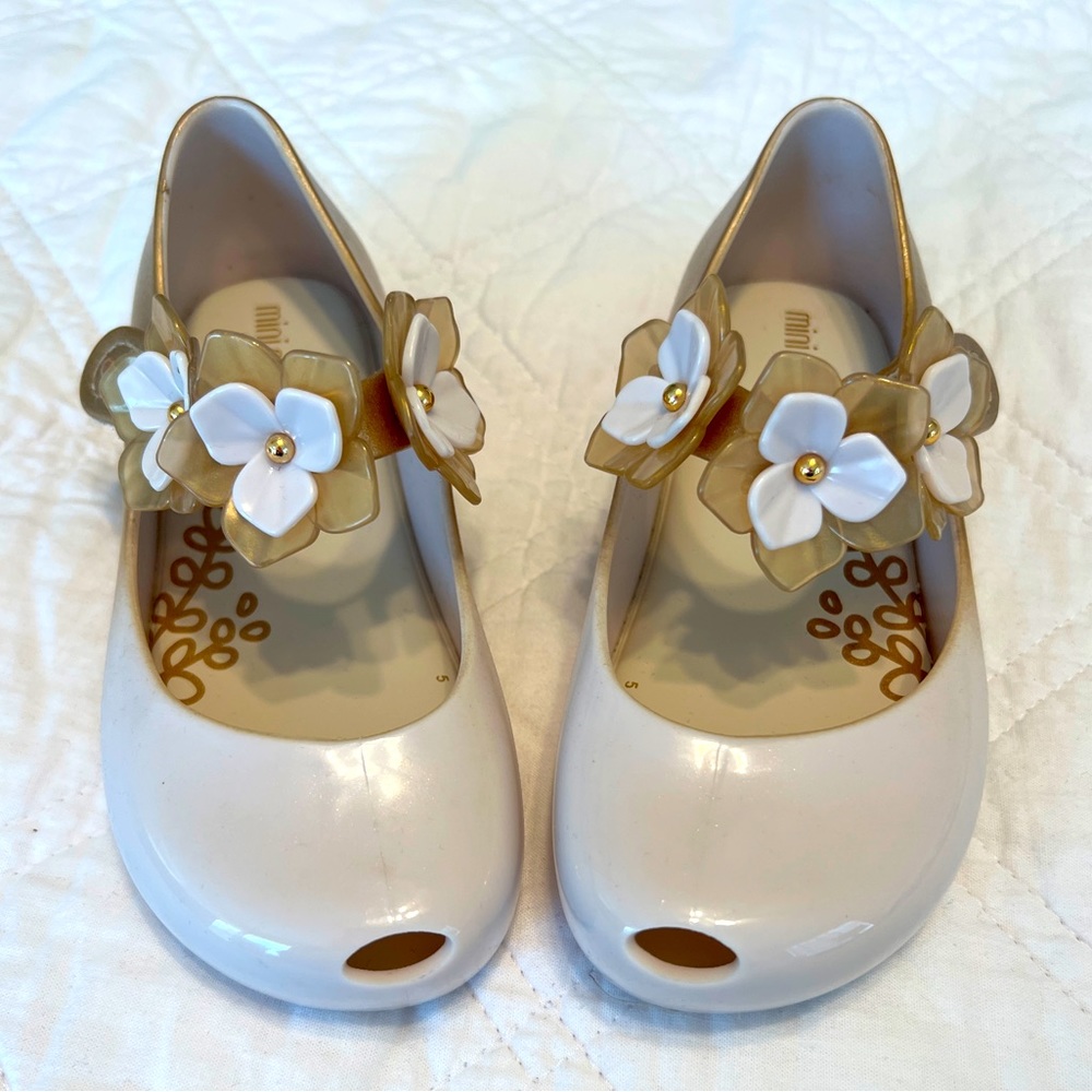 Mini Melissa girls dress shoes 10